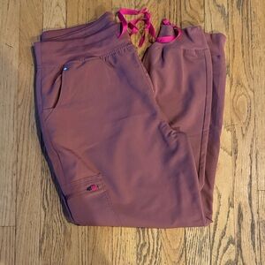 Woman’s Figs Jogger Scrub Pants